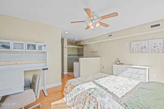 Listing Photo 38