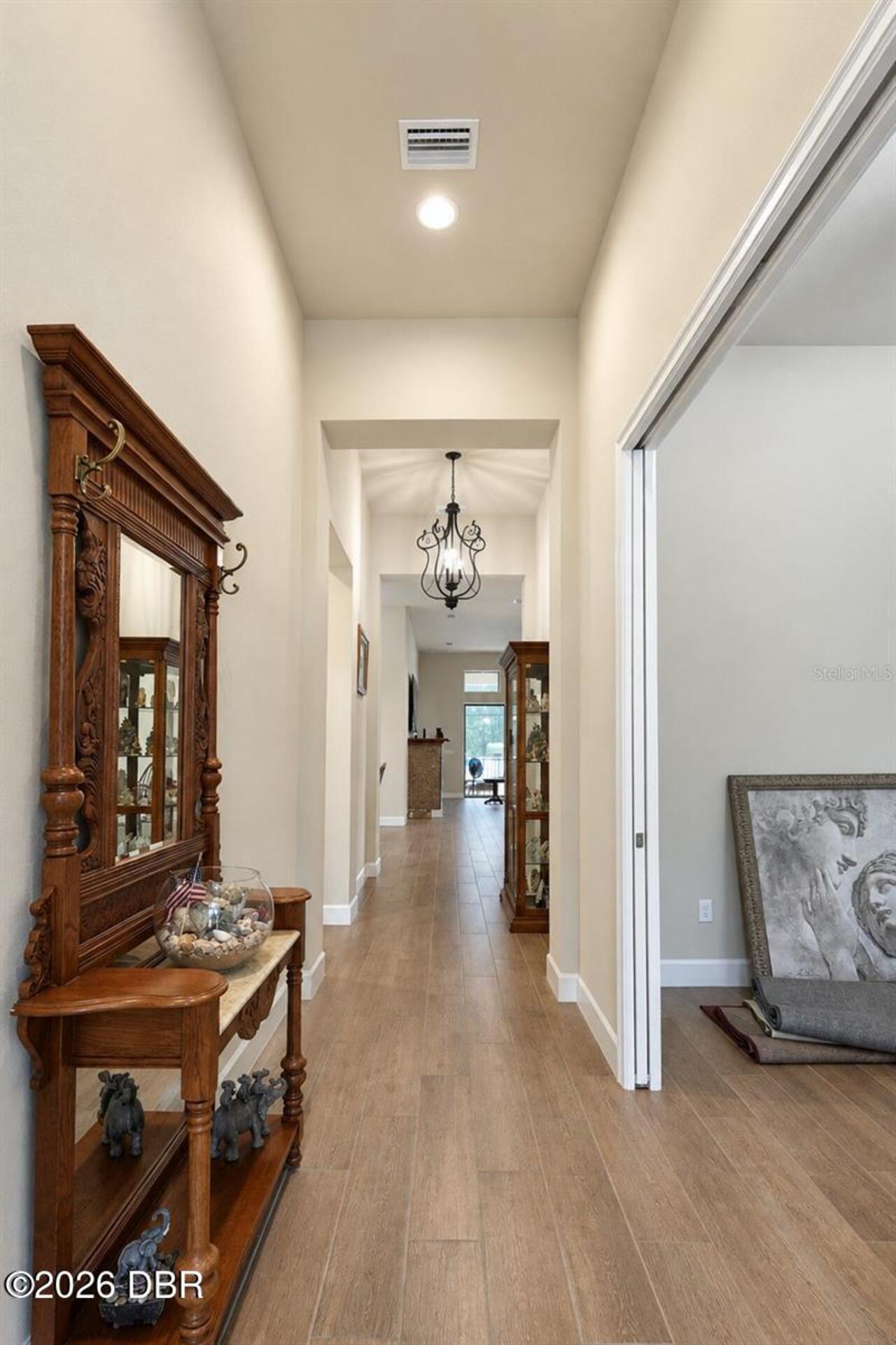 Listing Photo 9