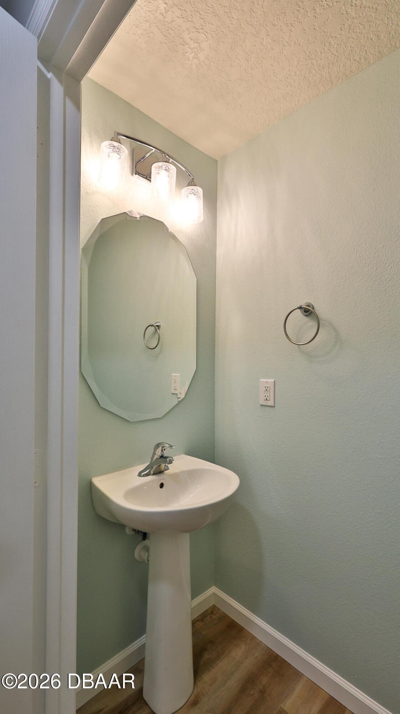 Listing Photo 11