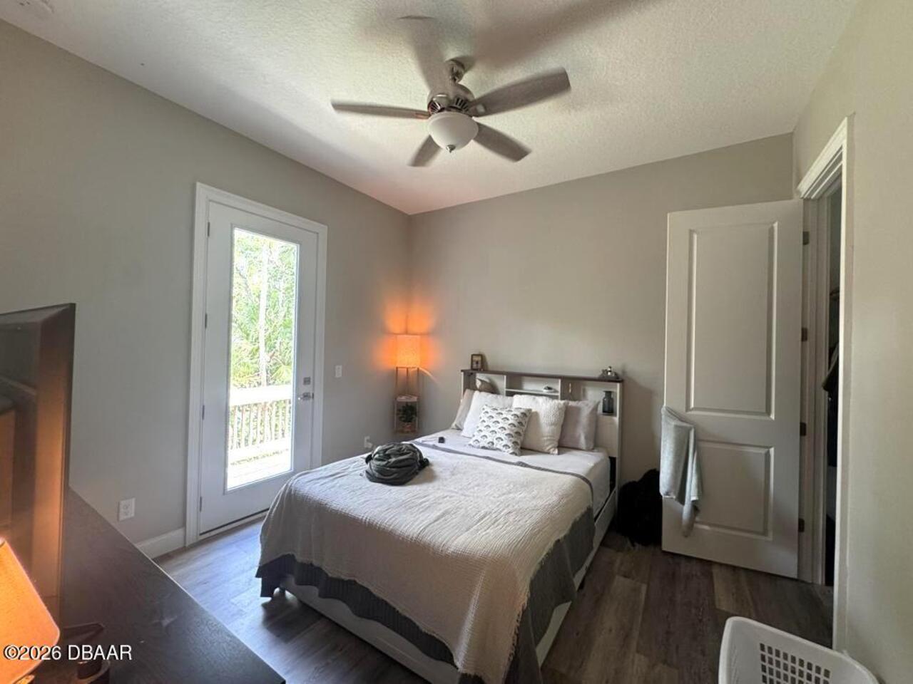 Listing Photo 12