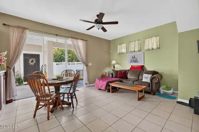 Listing Photo 12