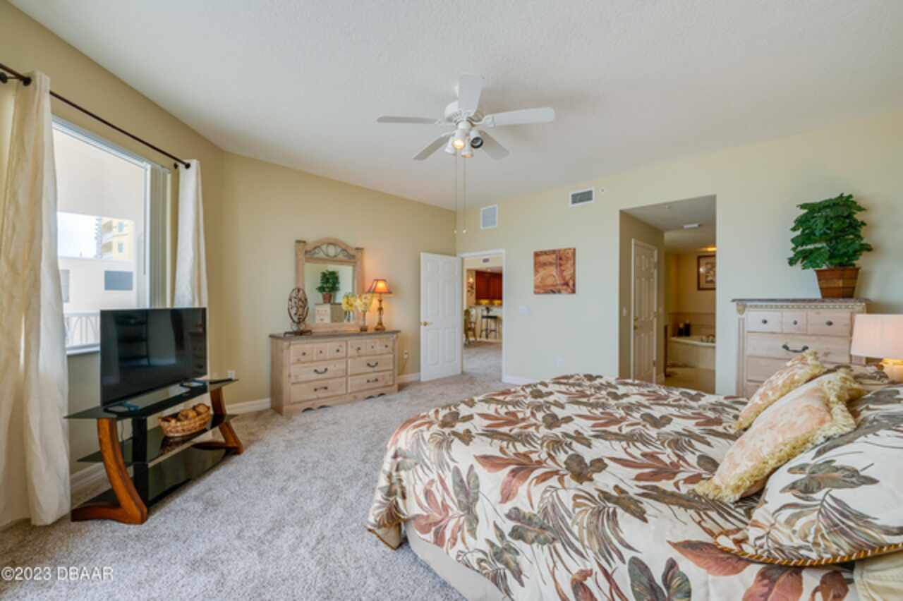 Listing Photo 14
