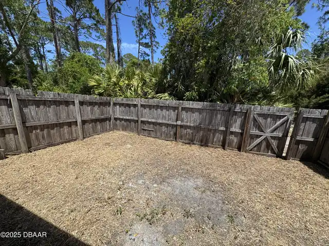 Listing Photo 15