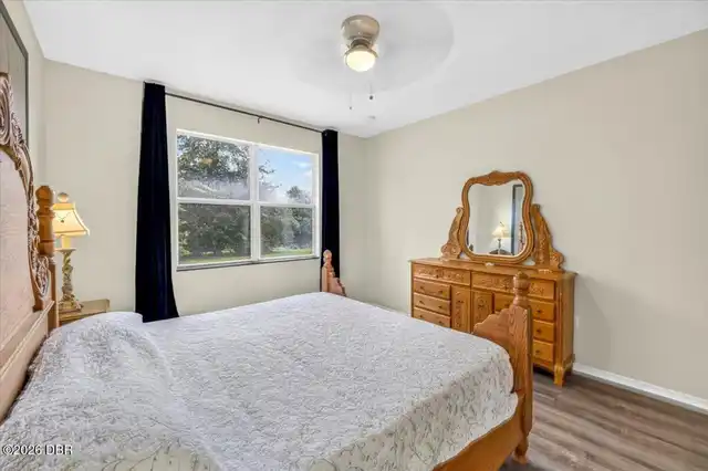 Listing Photo 28