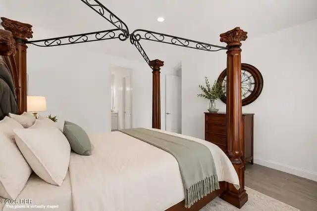 Listing Photo 18