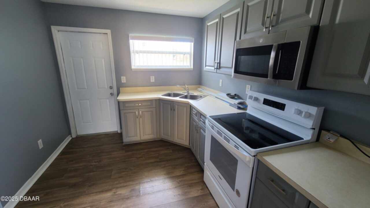 Listing Photo 6