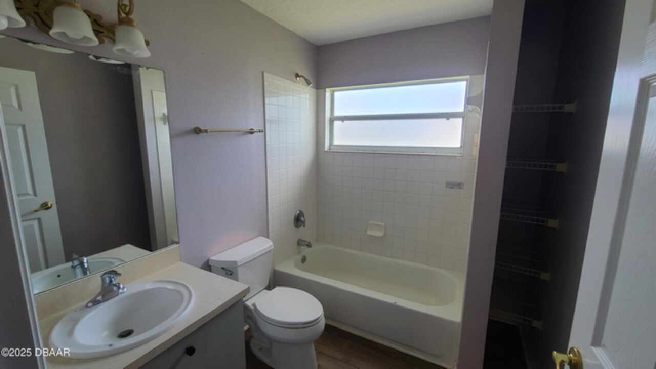 Listing Photo 11