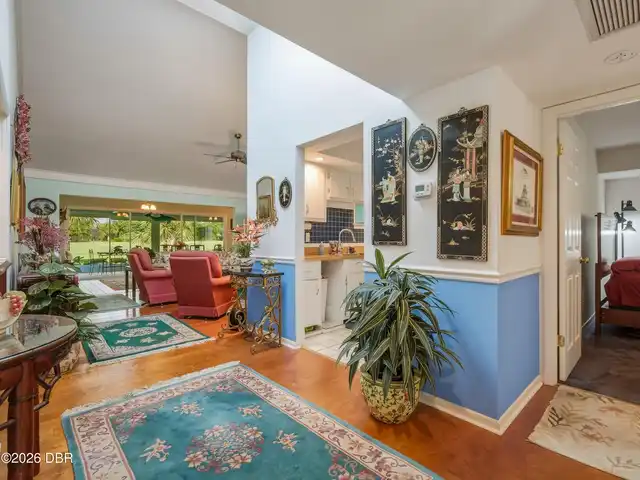 Listing Photo 14