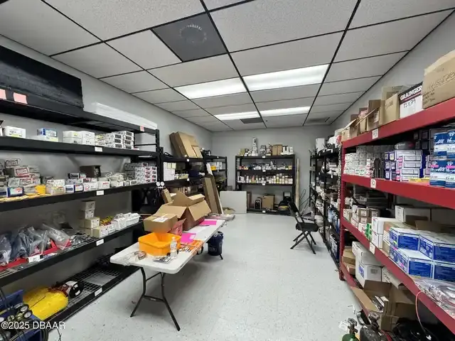 Listing Photo 12