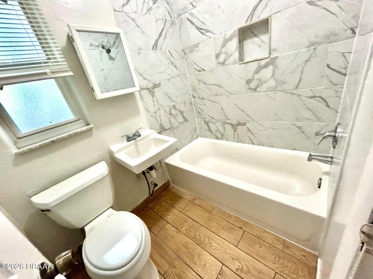 Listing Photo 9
