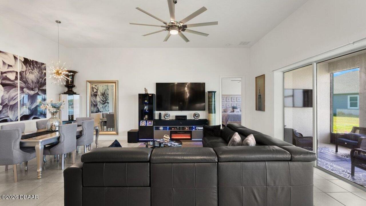 Listing Photo 12