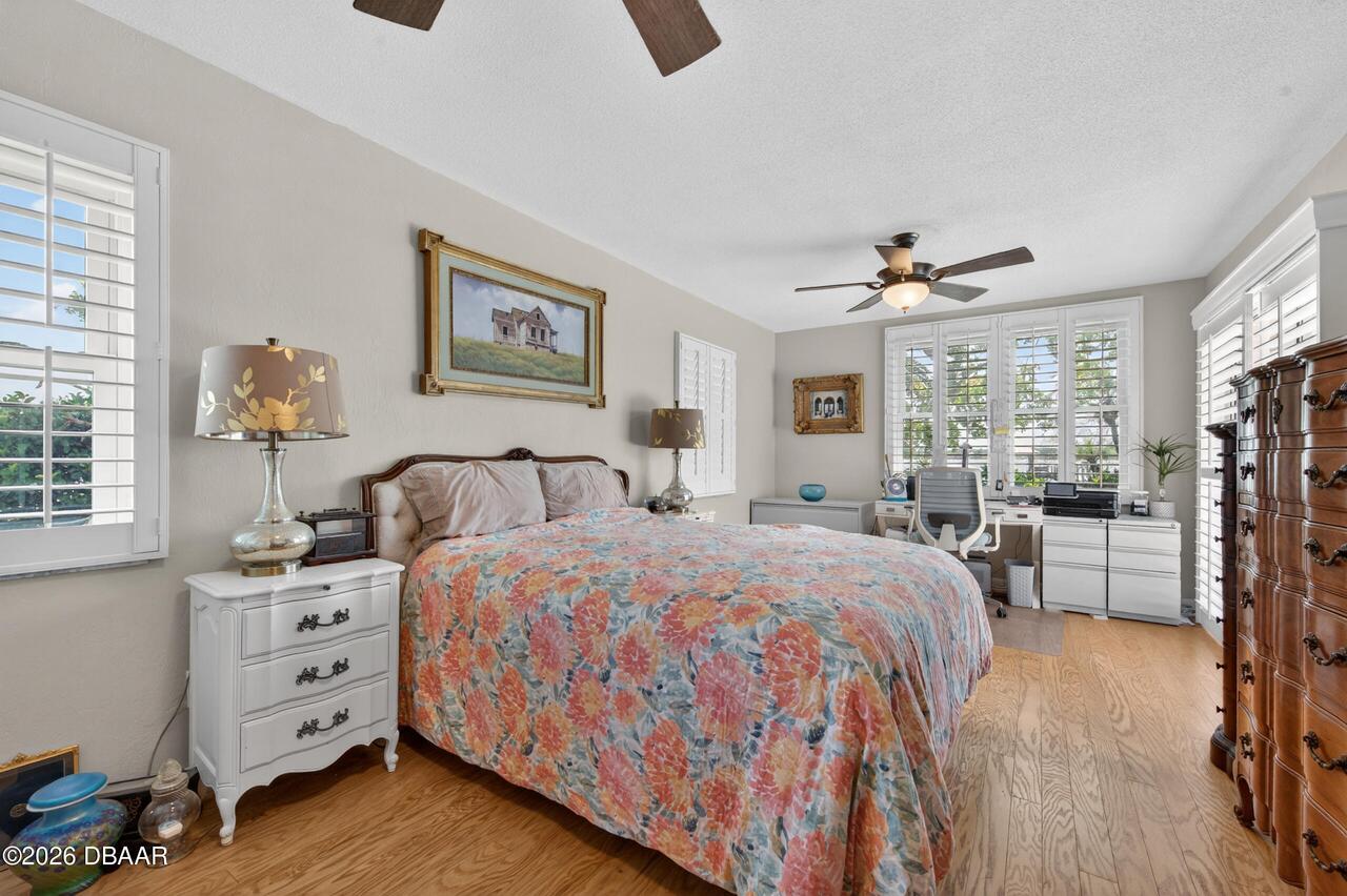 Listing Photo 17