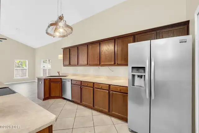 Listing Photo 14