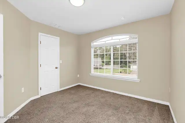 Listing Photo 23