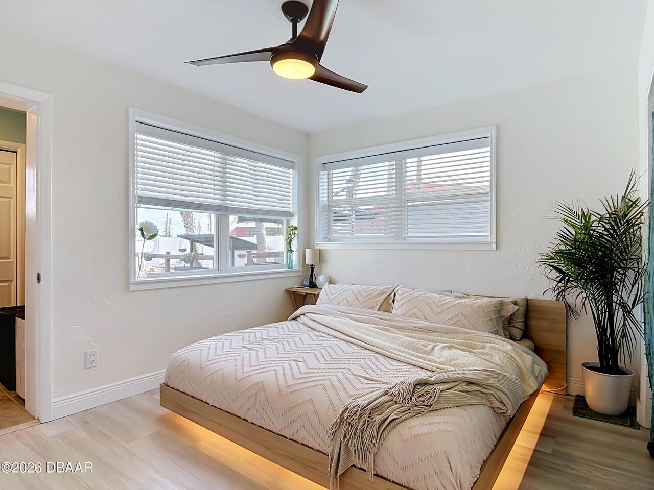 Listing Photo 11