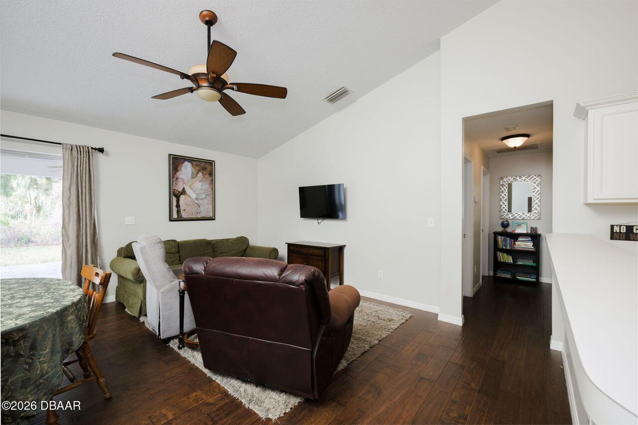 Listing Photo 15