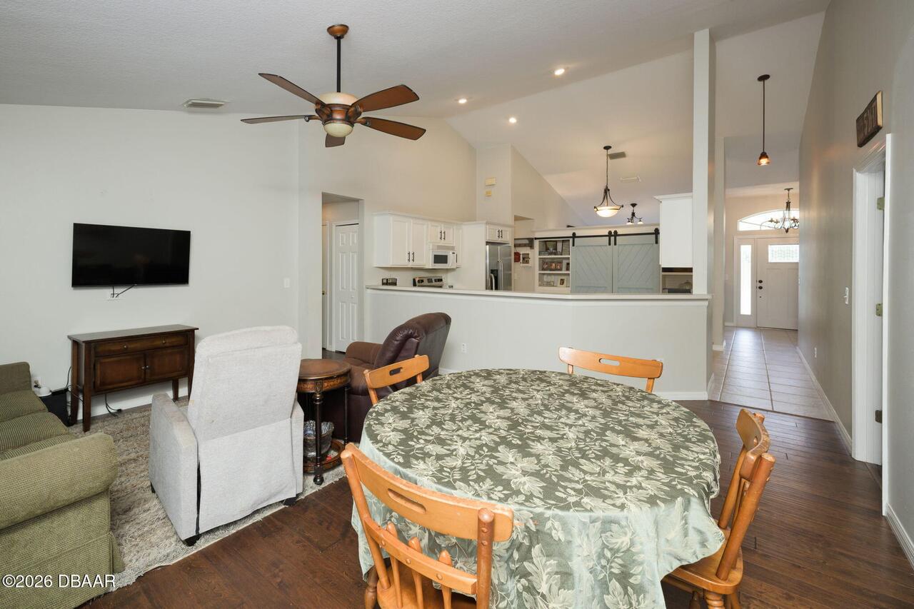 Listing Photo 17