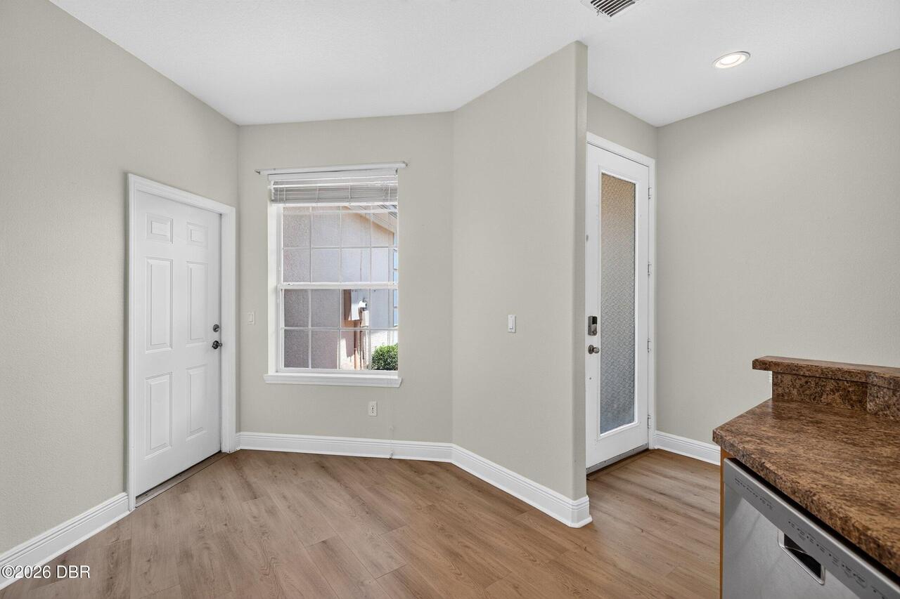 Listing Photo 7