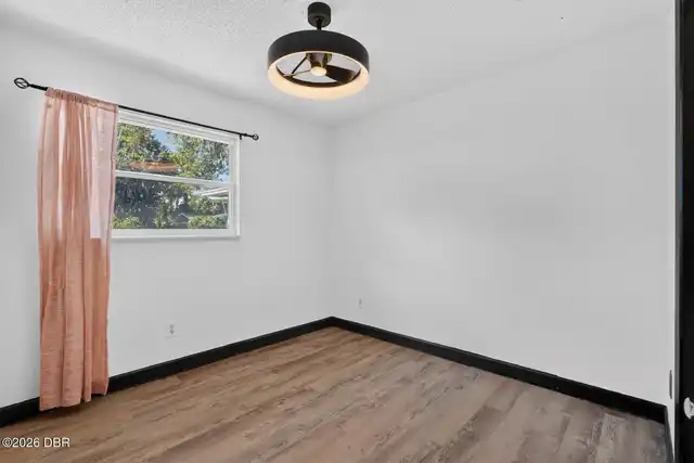 Listing Photo 20