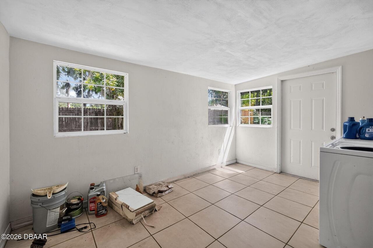 Listing Photo 12