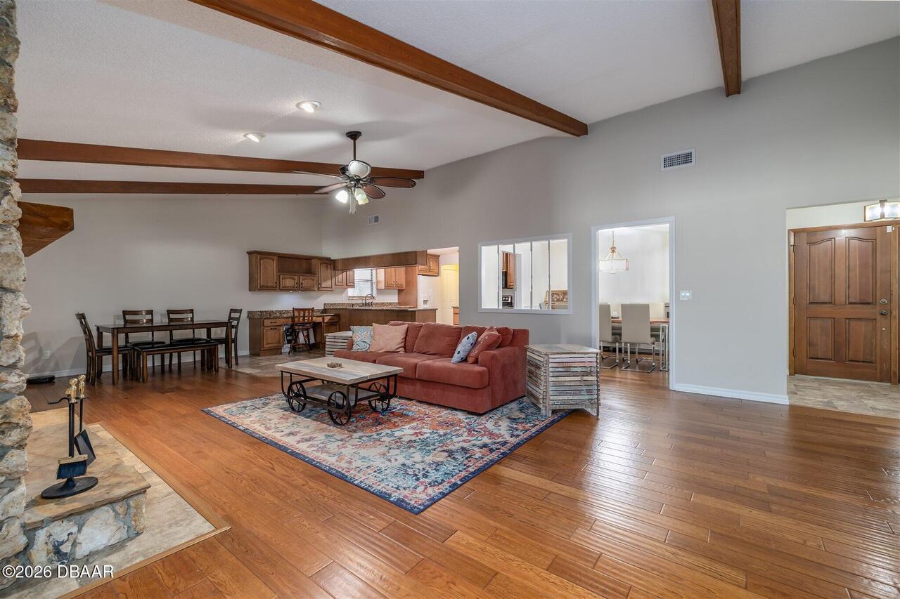 Listing Photo 7