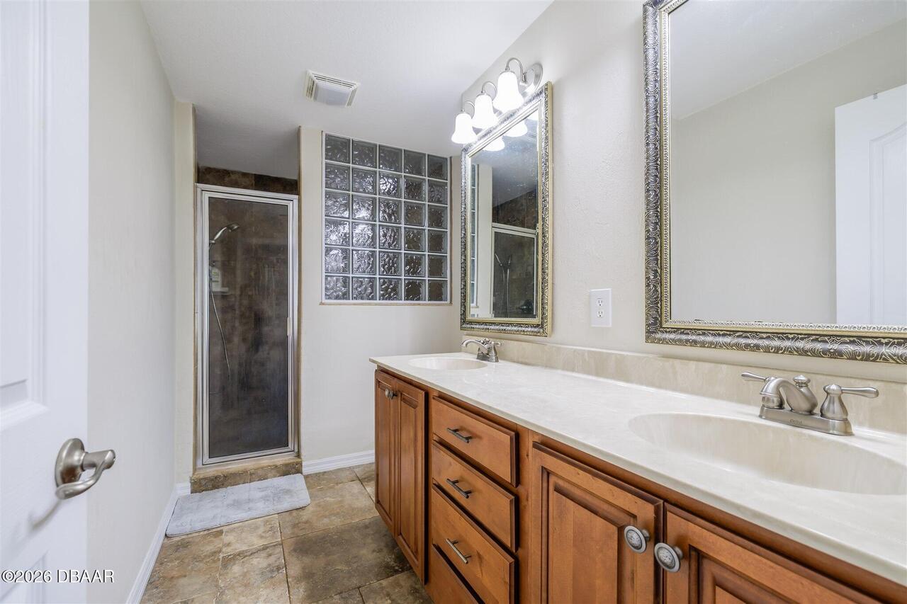 Listing Photo 25