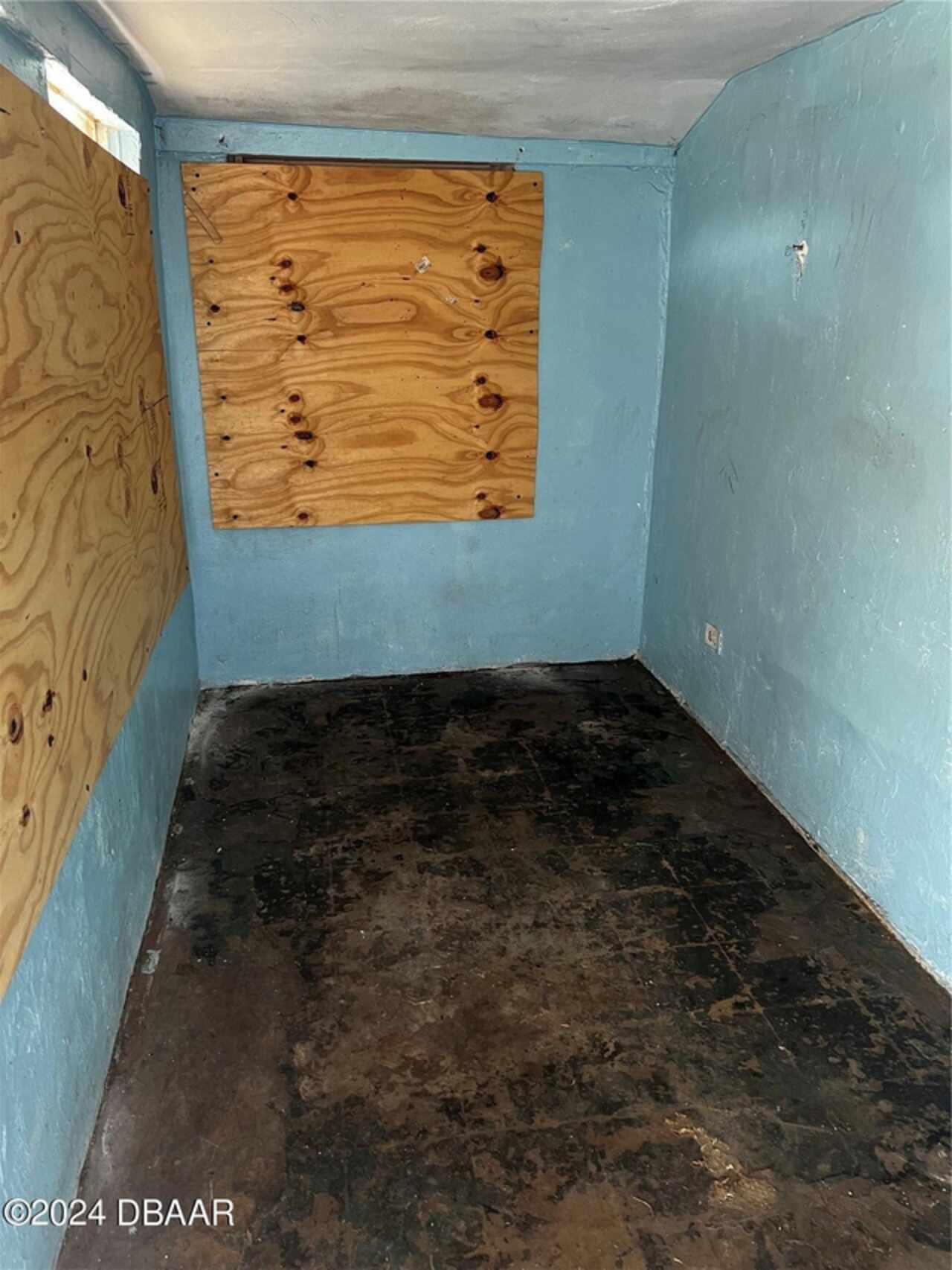 Listing Photo 8