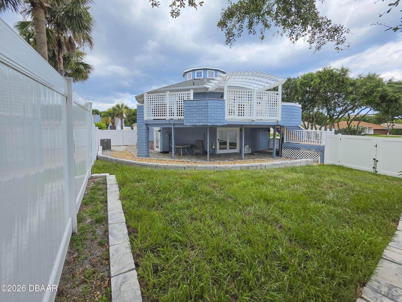 Listing Photo 9