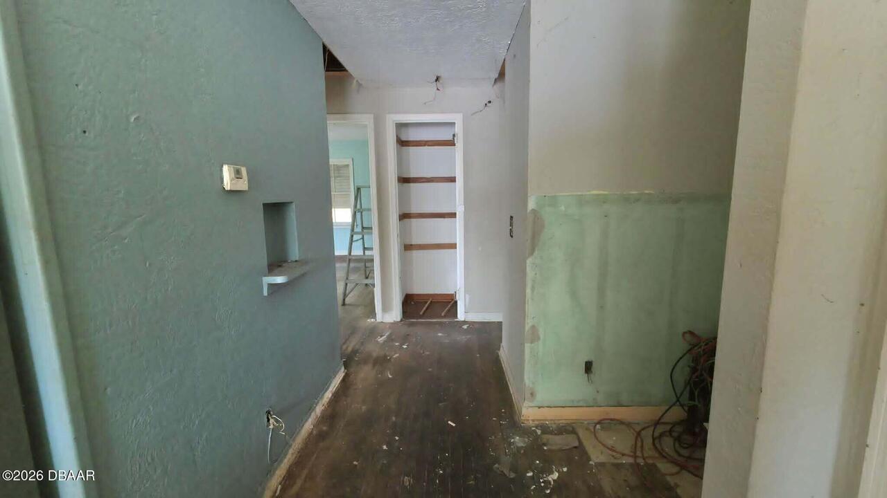 Listing Photo 12