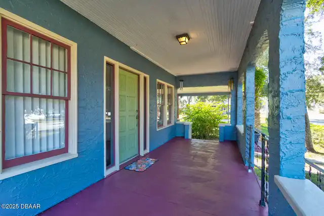 Listing Photo 9