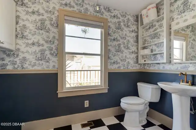 Listing Photo 18