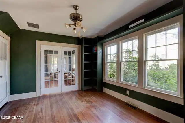 Listing Photo 21