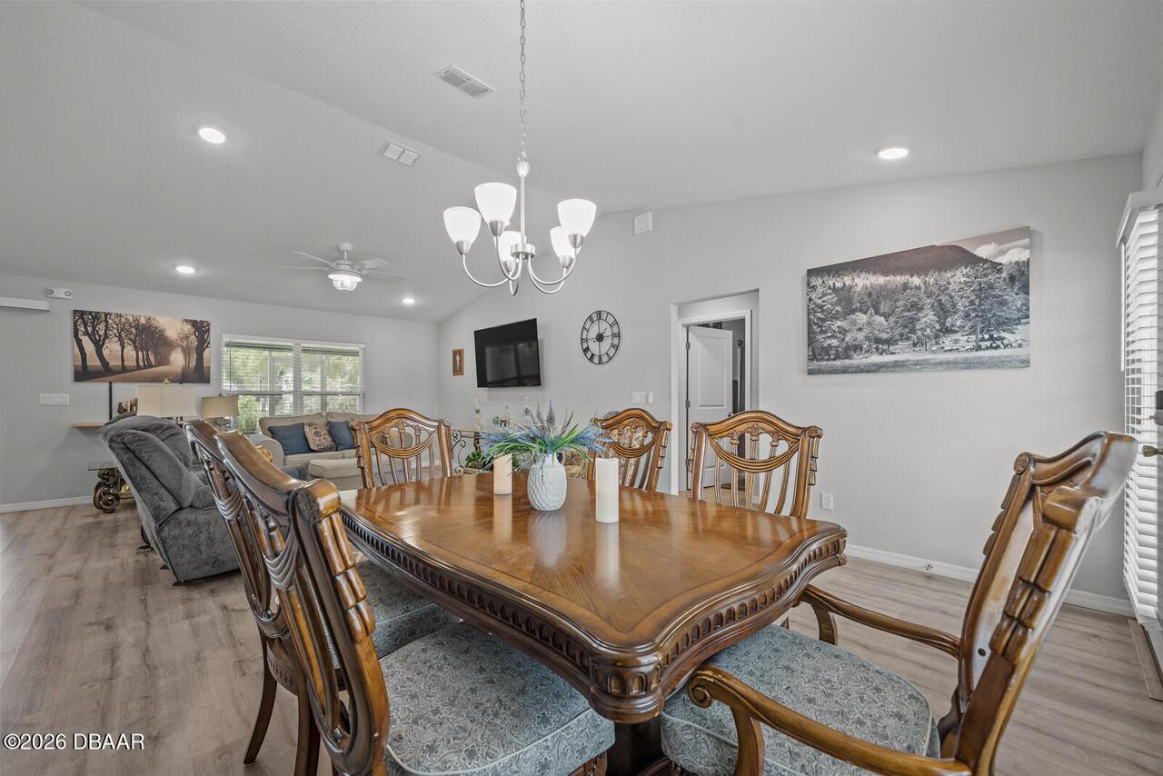 Listing Photo 14