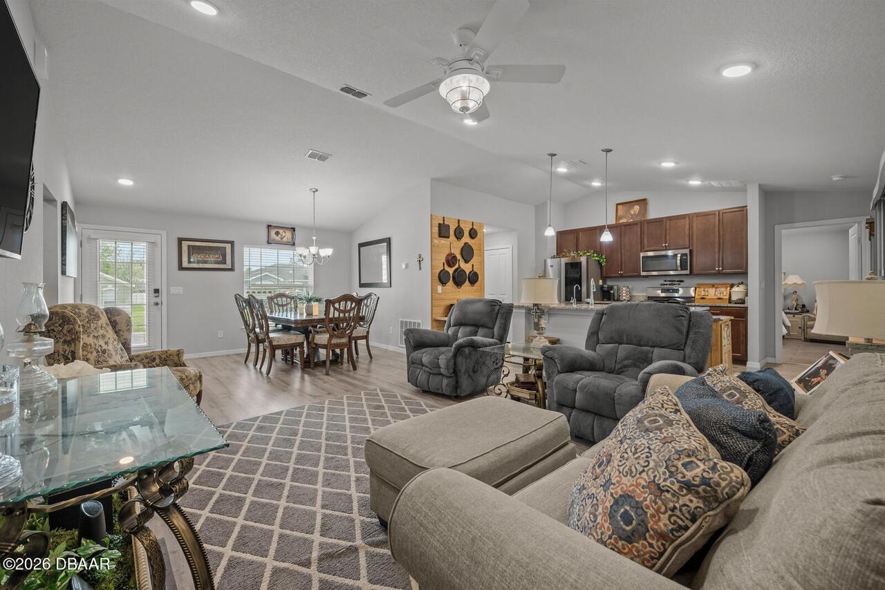 Listing Photo 19