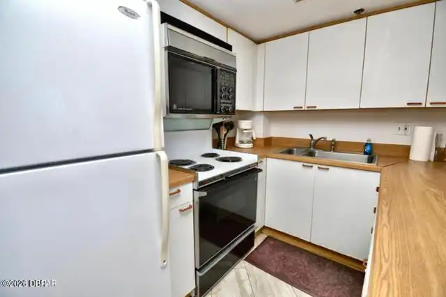 Listing Photo 11