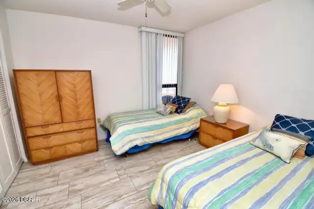 Listing Photo 12
