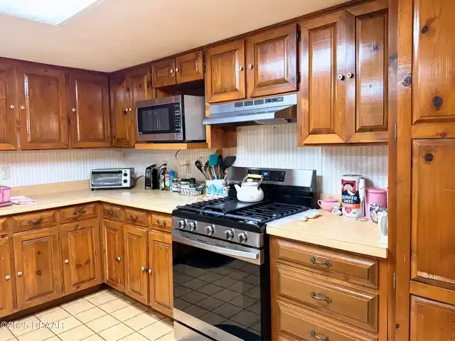 Listing Photo 19