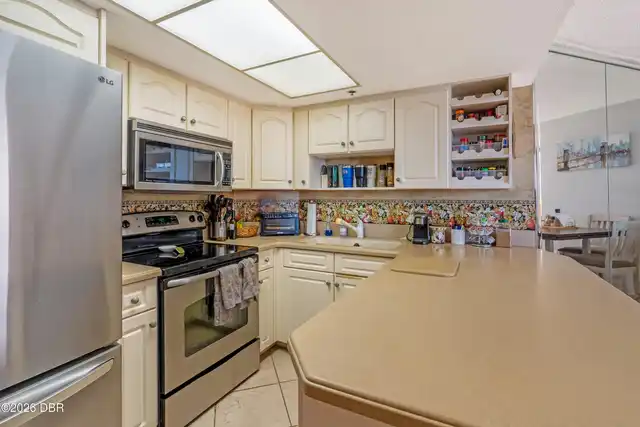 Listing Photo 6