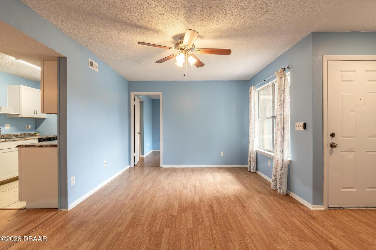 Listing Photo 7