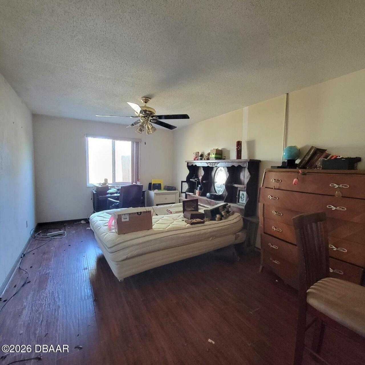 Listing Photo 9