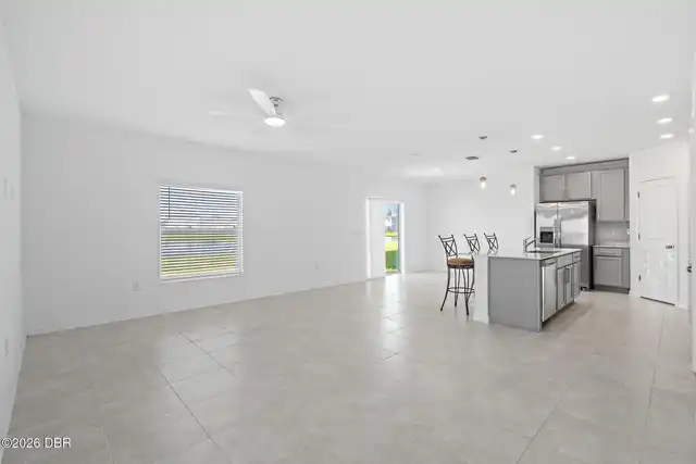 Listing Photo 14