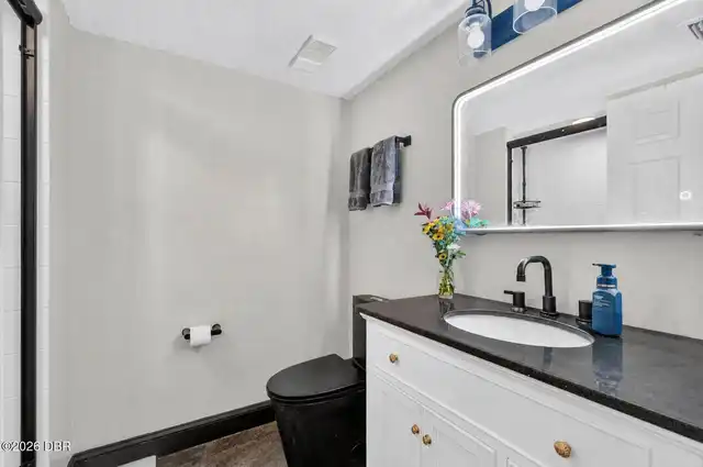 Listing Photo 32