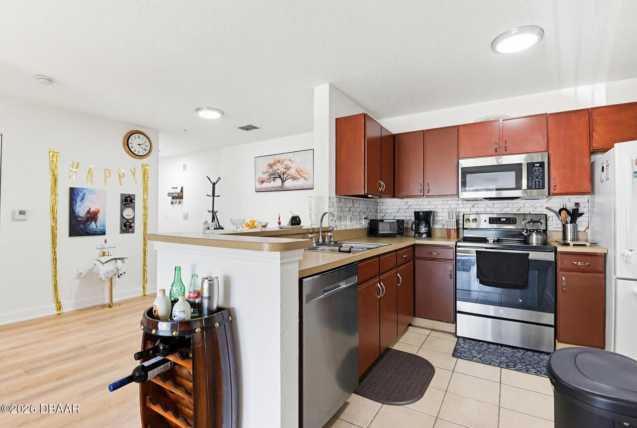Listing Photo 9