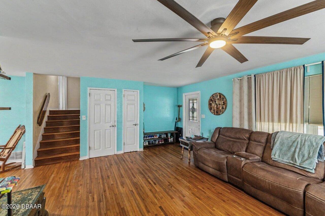 Listing Photo 10