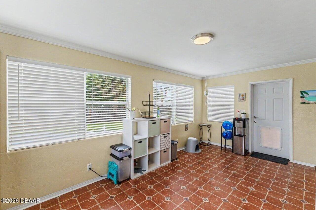 Listing Photo 14