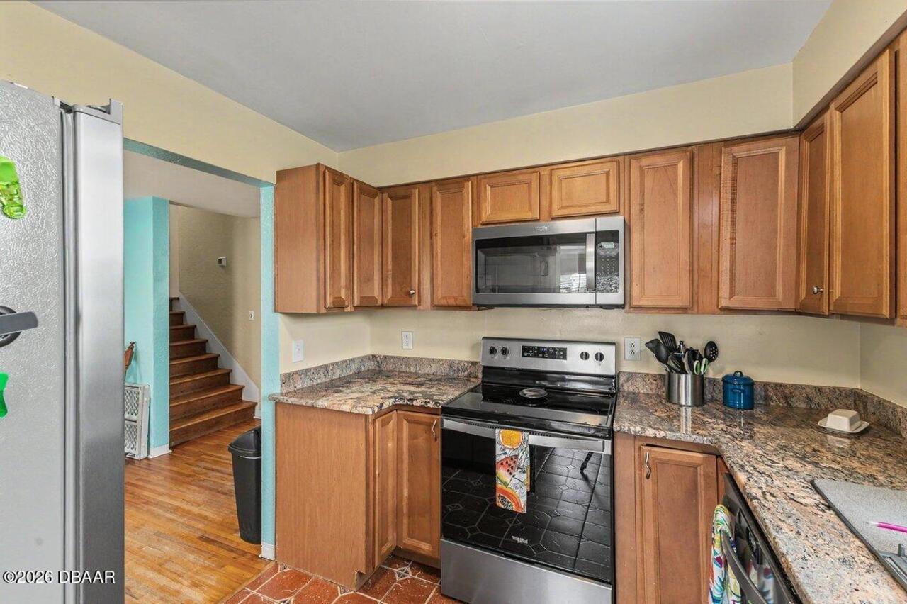 Listing Photo 17