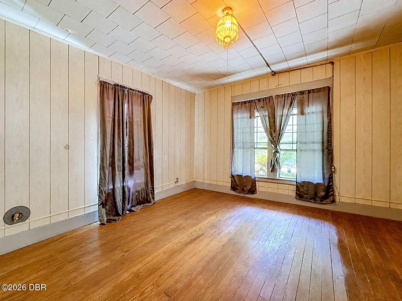 Listing Photo 6