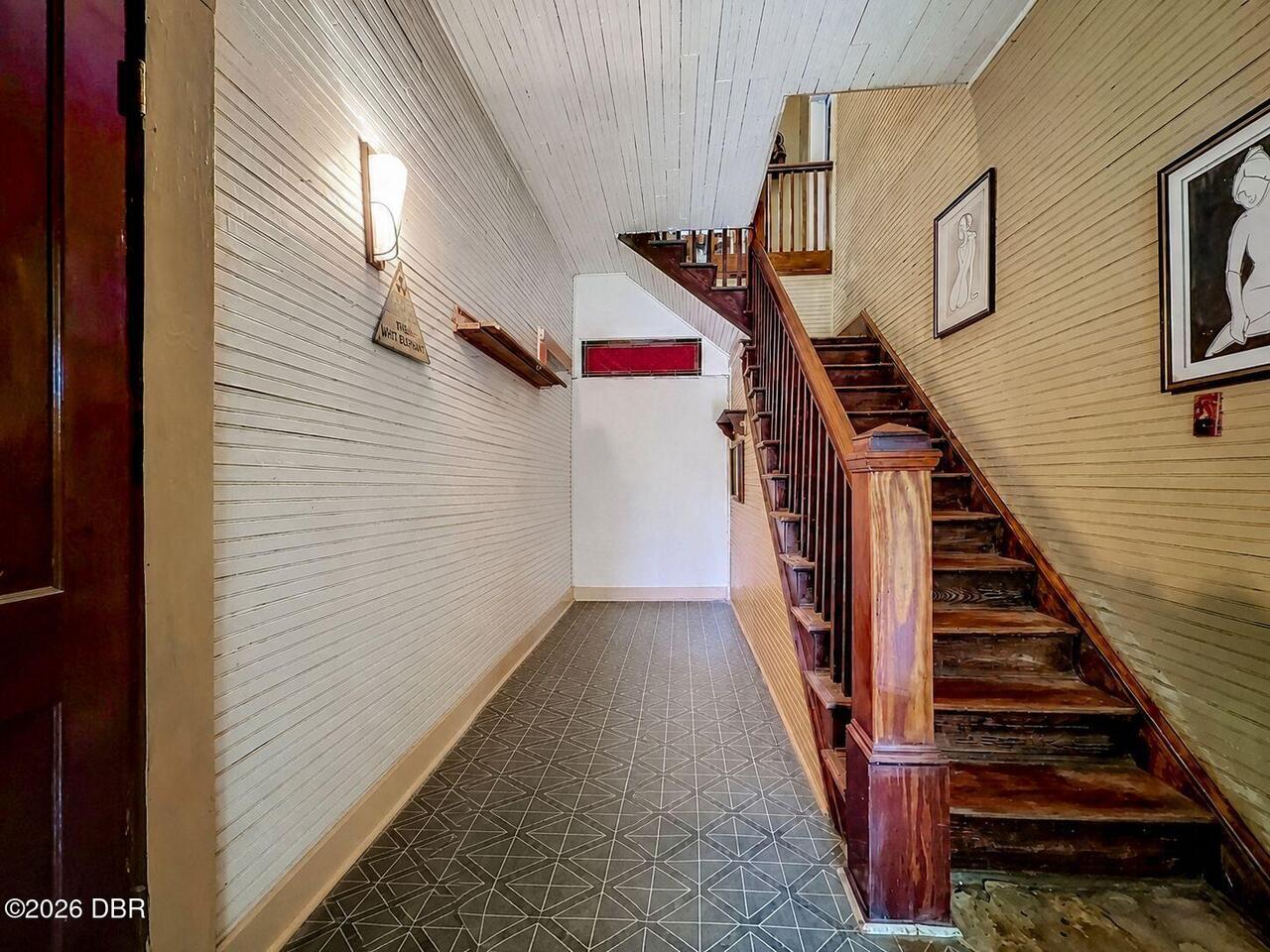 Listing Photo 10