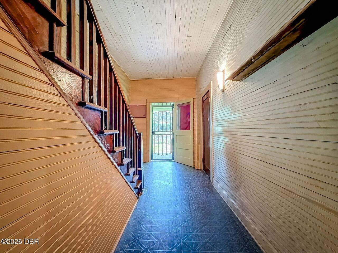 Listing Photo 11