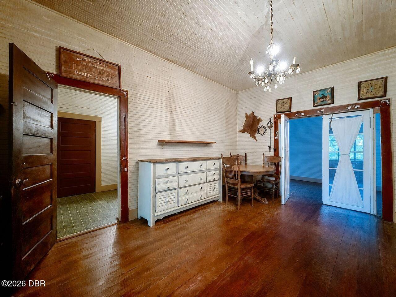 Listing Photo 35